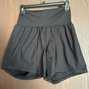 Black viral Halara Athletic Shorts